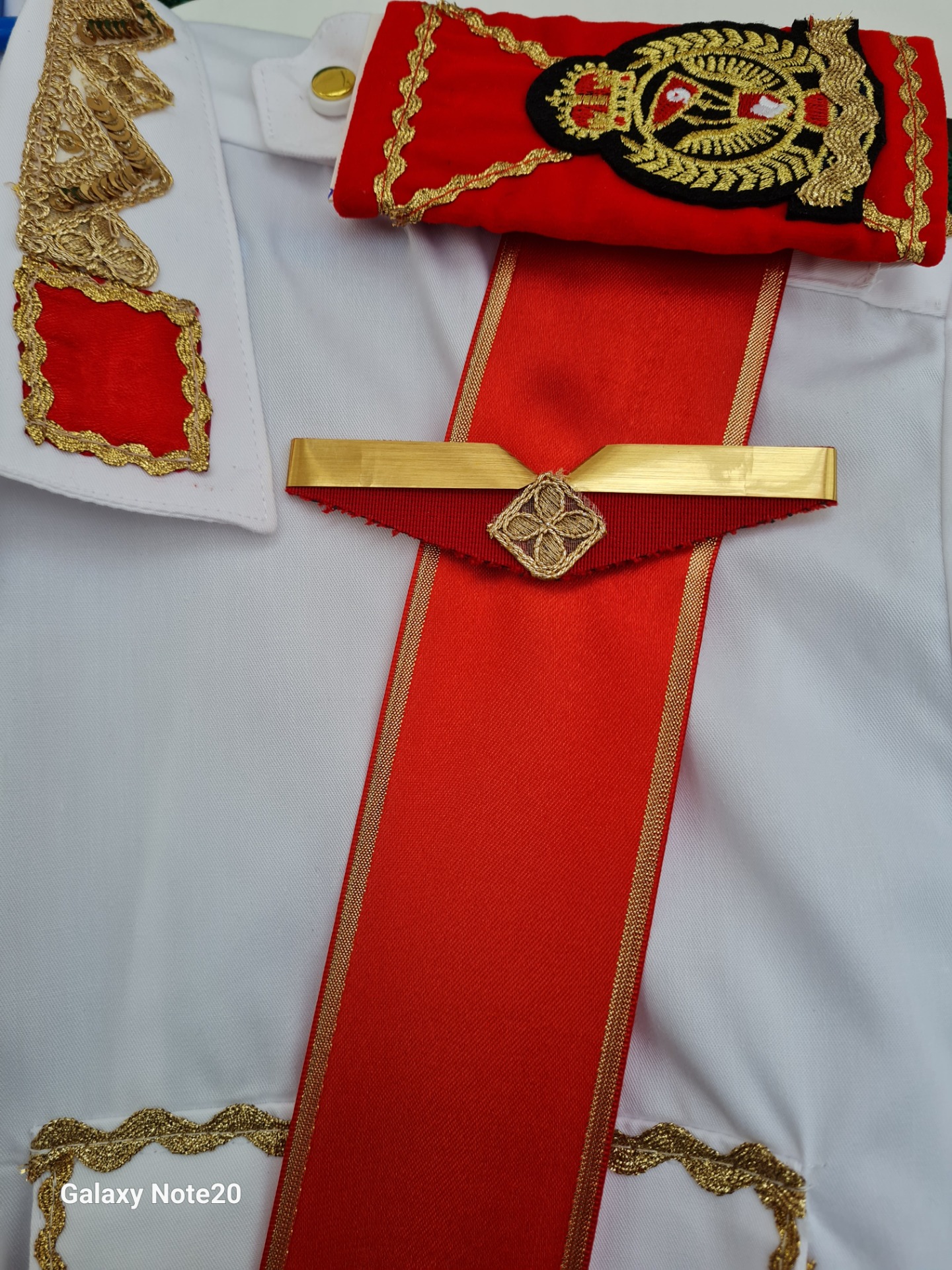 FOTO : Maresal Ortodox. Tinuta de protocol