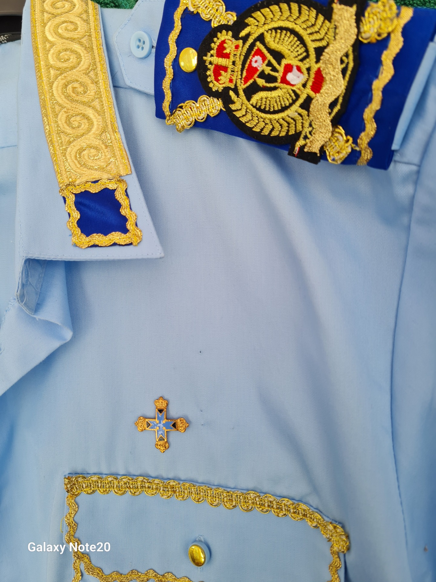 FOTO : Maresal Ortodox . Tinuta de vara